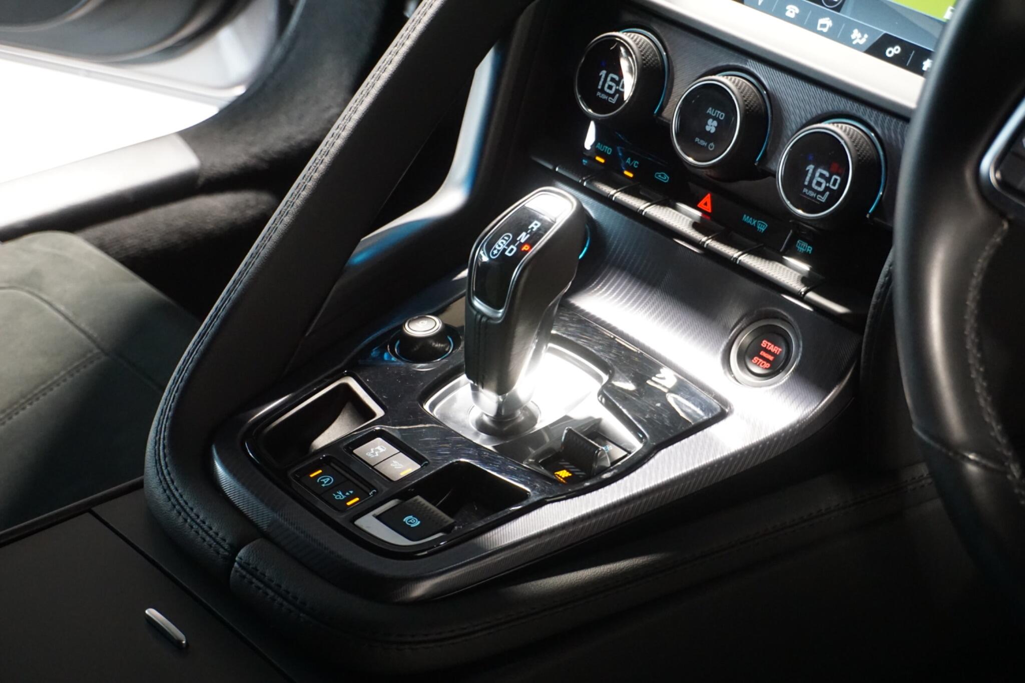 Jaguar F-Type 2.0i R-Dynamic Coupe 2dr Petrol Auto Euro 6 (s/s) (300 ps)